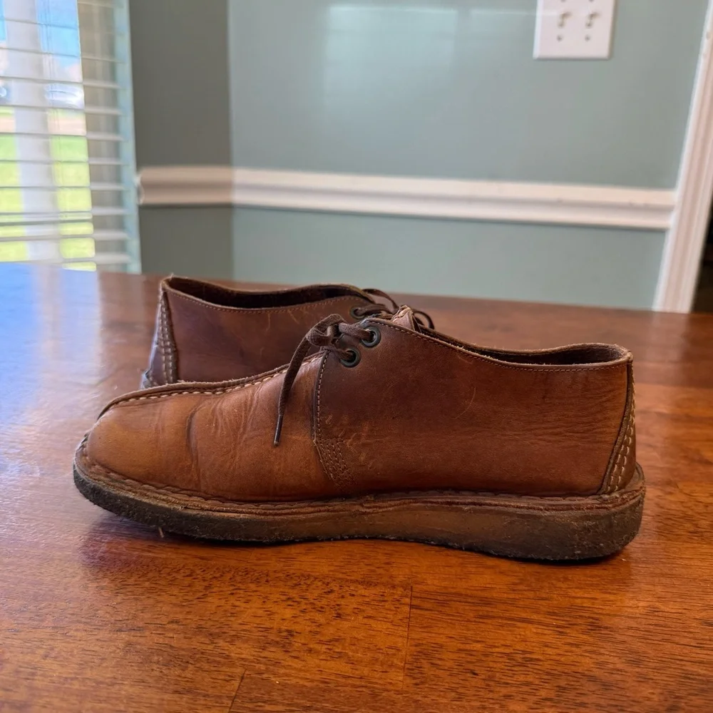 Clarks Originals Desert Trek Men’s 9 Beeswax Leather Crepe Sole Center Seam